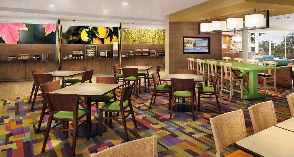 Fairfield & By Marriott Atlanta Hotel