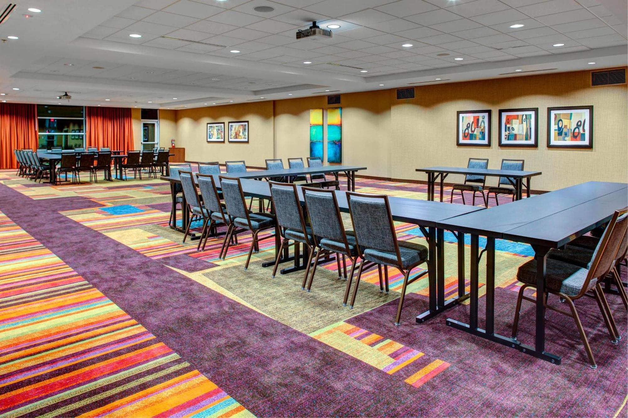 Fairfield & By Marriott Atlanta Hotel