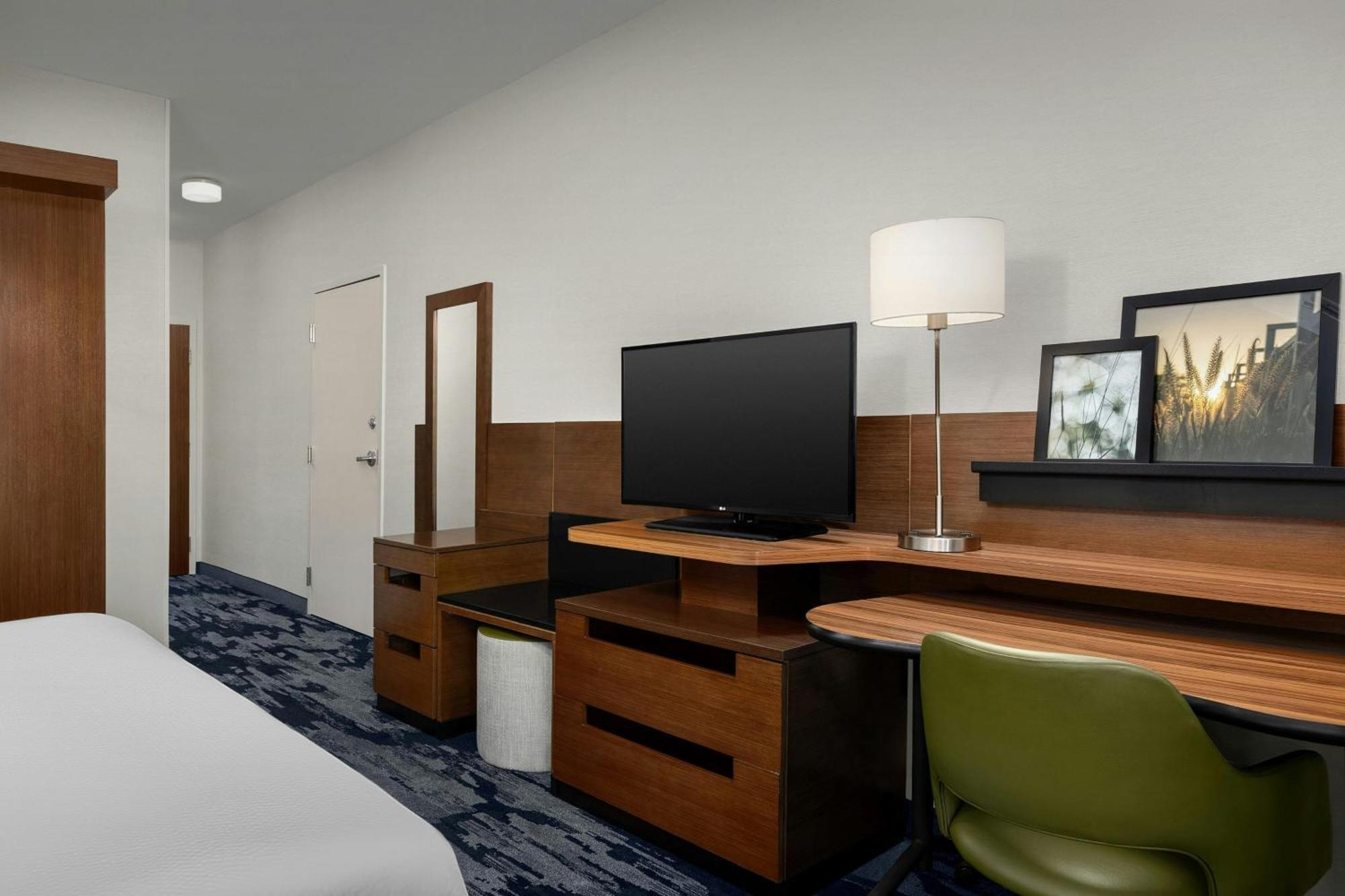 Fairfield & By Marriott Atlanta Hotel