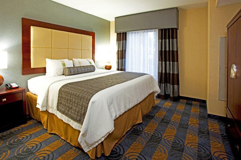 Fairfield & By Marriott Atlanta
